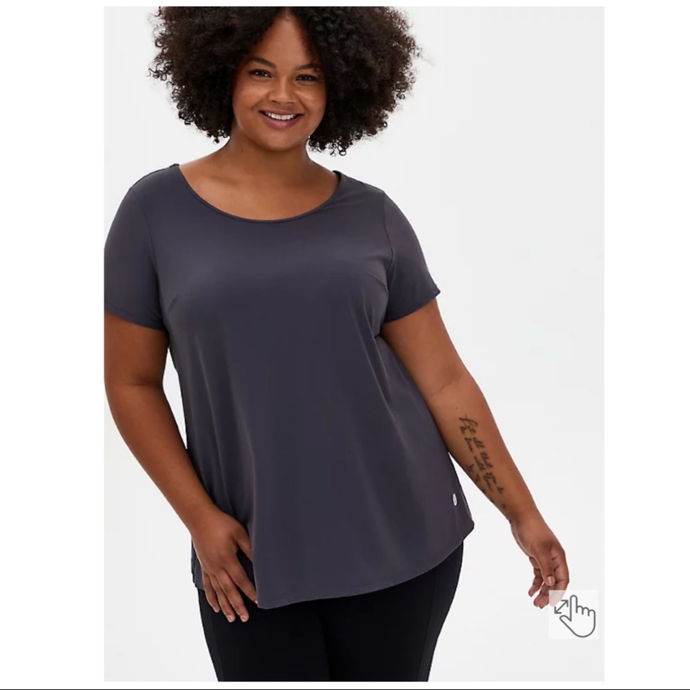 NWT Torrid Twist Back Active Tee Size 2